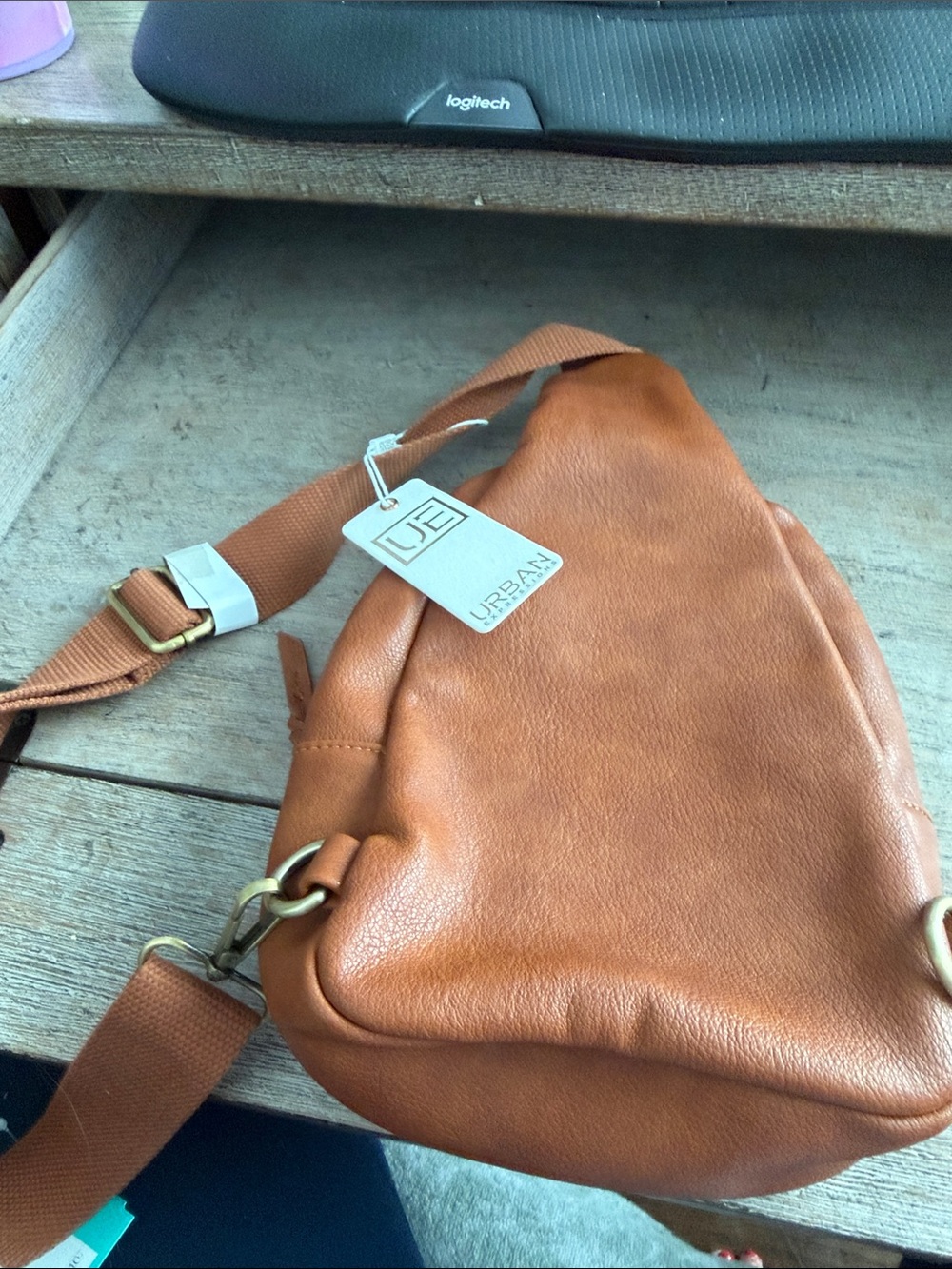 Urban Expressions Rust Tan Leather Crossbody Sling Bag - Picture 9 of 9